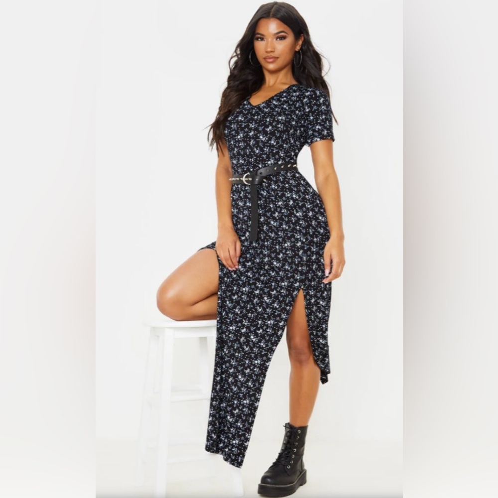 NWT PrettyLittleThing black ditsy floral split detail maxi dress size/6